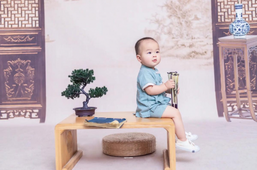 漳浦宝宝眼睛肿是什么原因